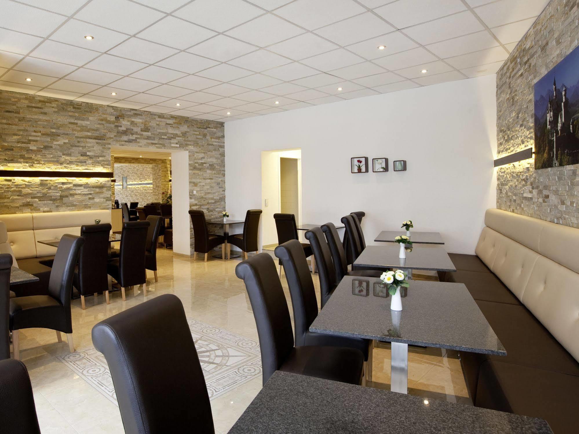 Hotel Haus Gabriel 4*