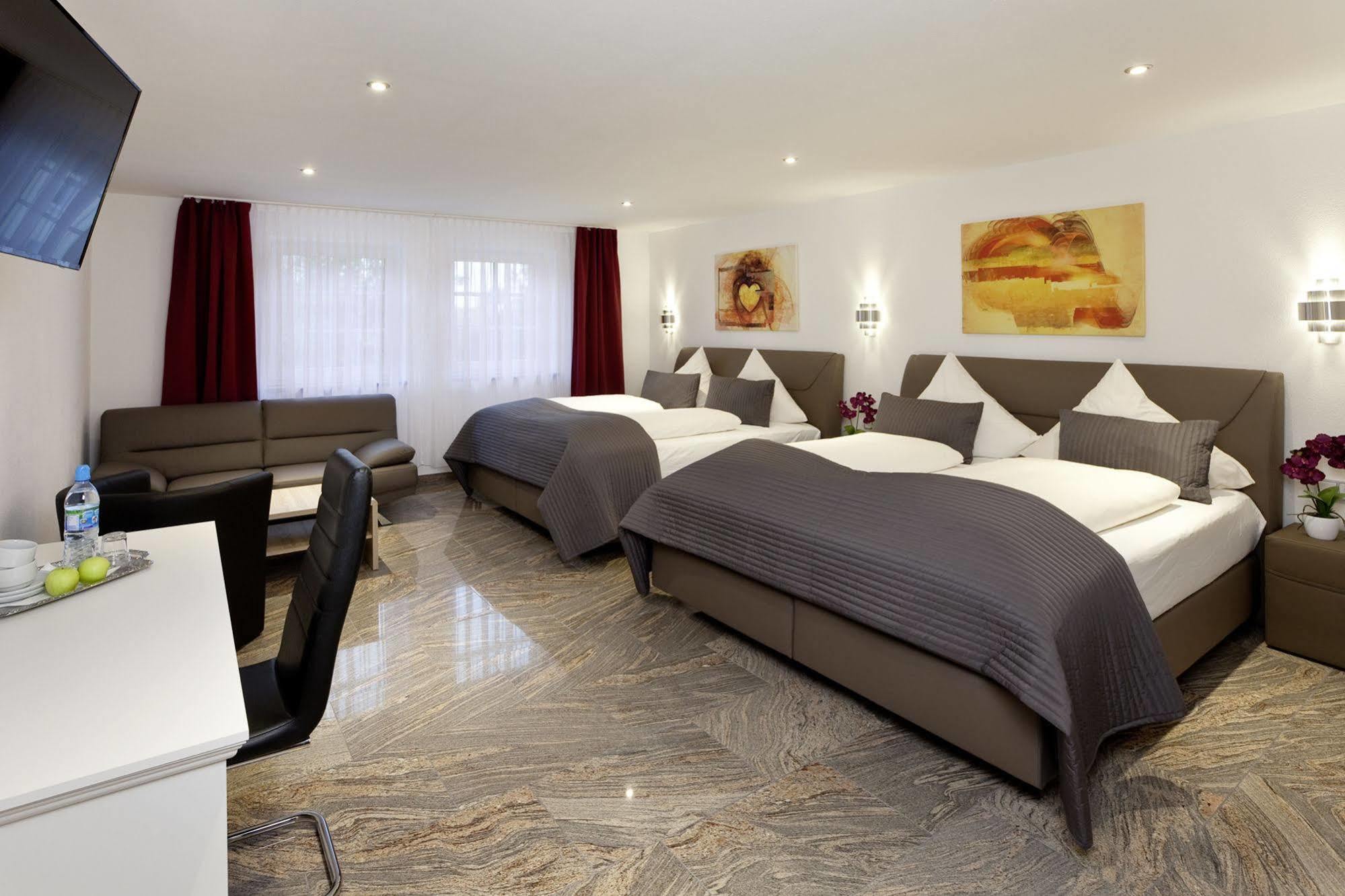 Hotel Haus Gabriel 4*