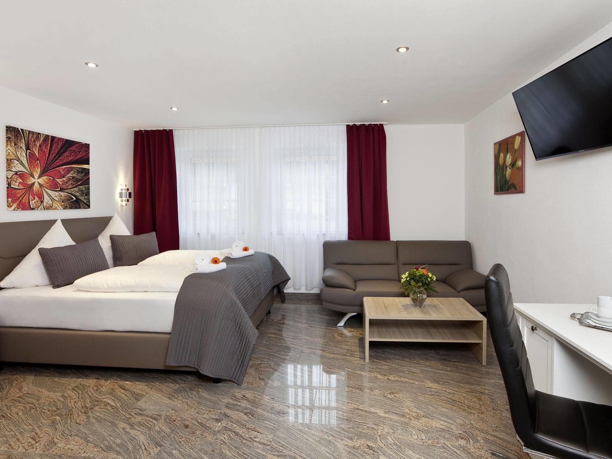 Hotel Haus Gabriel 4*